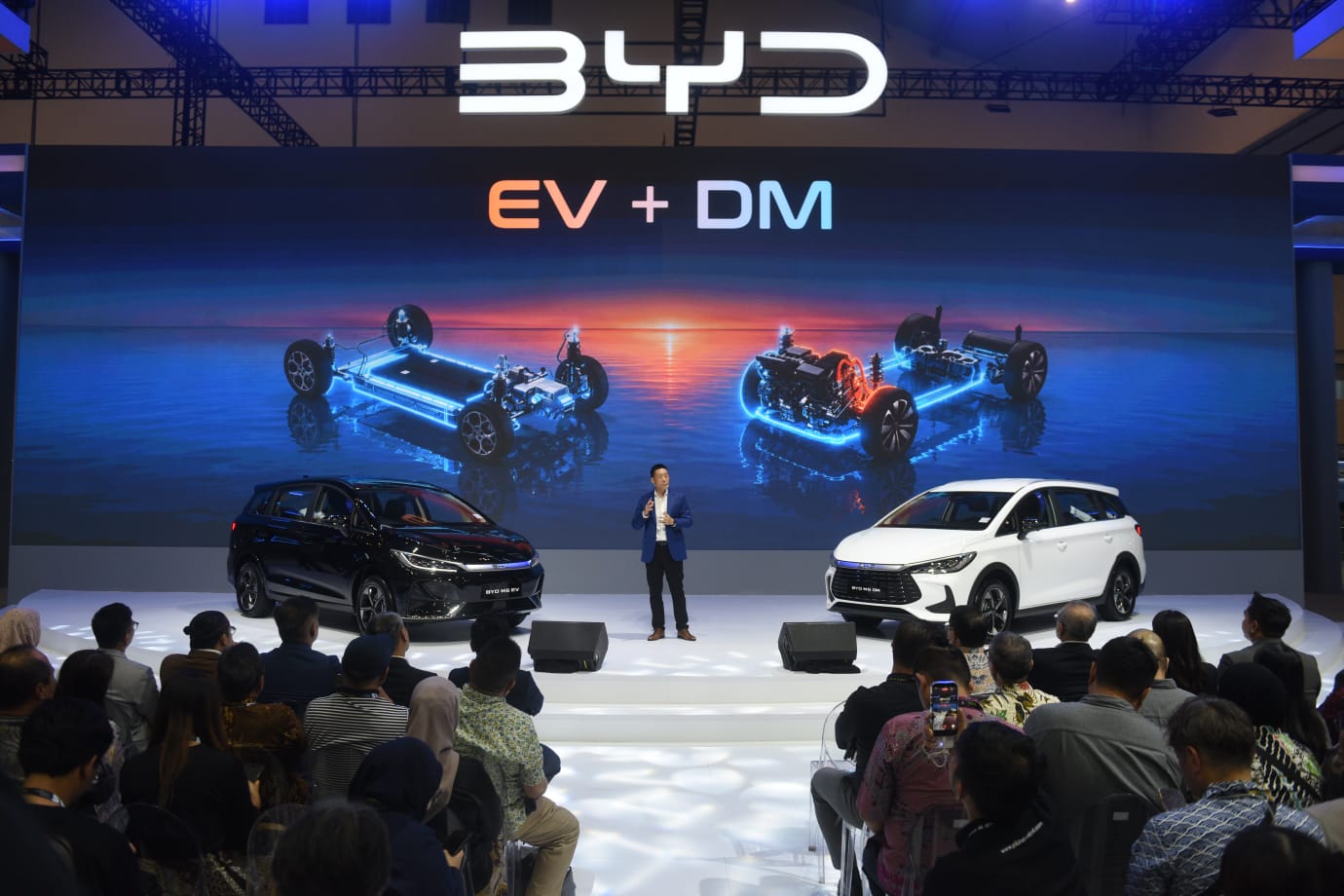 BYD M6 DM Buktikan Keunggulan melalui Automotive Award 2026