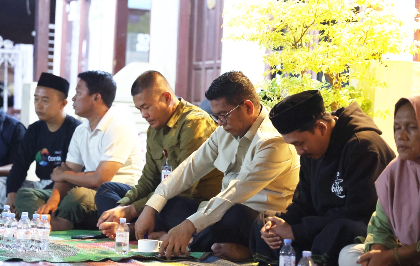 Gubernur Banten Andra Soni Doa Bersama Keluarga Korban Arupadhatu I