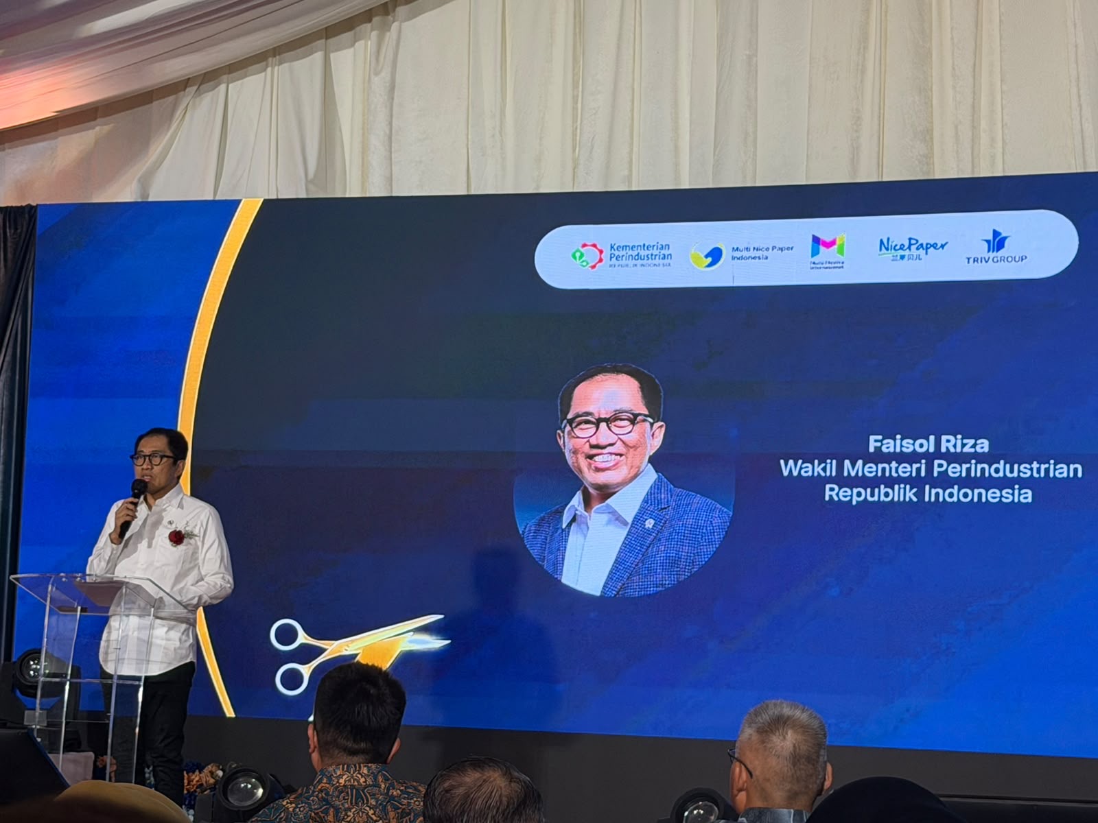 Wamenperin Faisol Riza Hadiri Peresmian Pabrik Popok Berteknologi Tinggi di Tangerang, Perkuat Industri Manufaktur Nasional