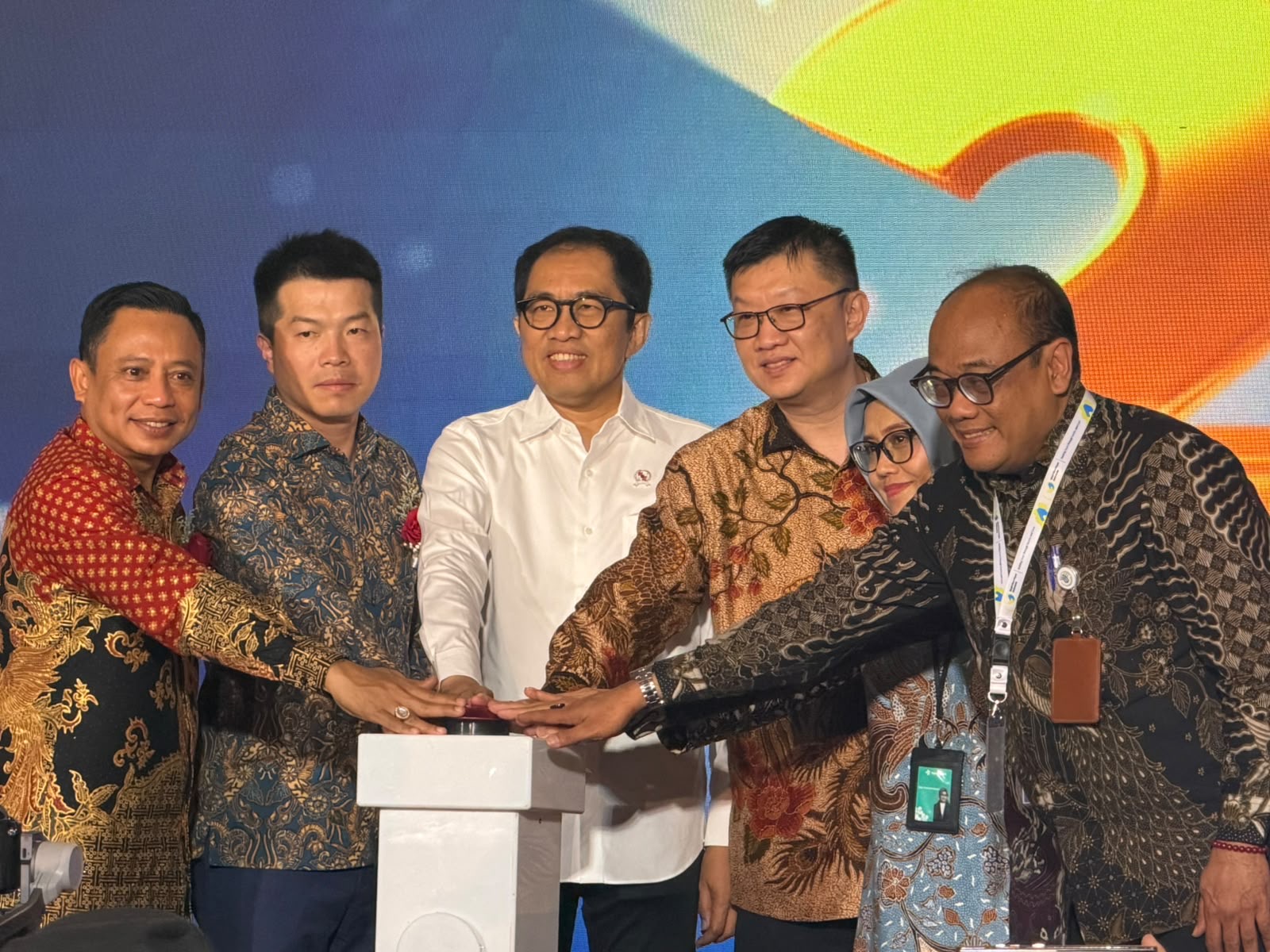 Wamenperin Faisol Riza Hadiri Peresmian Pabrik Popok Berteknologi Tinggi di Tangerang, Perkuat Industri Manufaktur Nasional